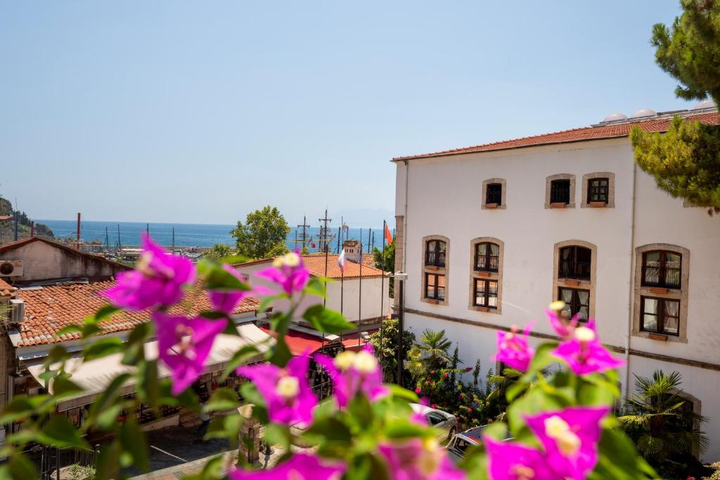 ABOUT ADALYA PORT HOTEL